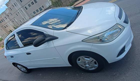 CHEVROLET ONIX 1.0 MPFI JOY 8V FLEX 4P MANUAL